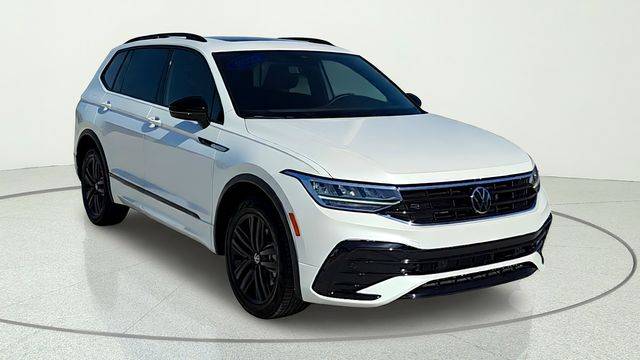 2022 Volkswagen Tiguan SE R-Line Black FWD photo