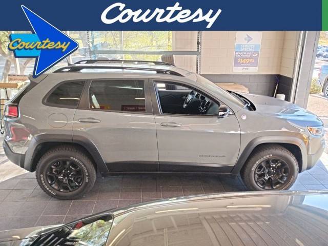 2022 Jeep Cherokee Trailhawk 4WD photo