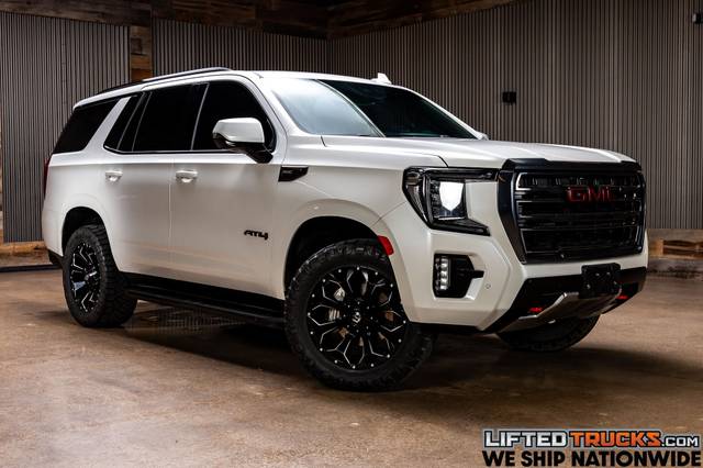 2023 GMC Yukon AT4 4WD photo