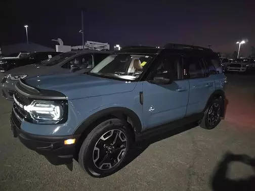 2022 Ford Bronco Sport Outer Banks 4WD photo