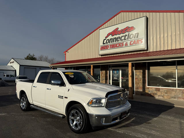 2017 Ram 1500 Laramie 4WD photo