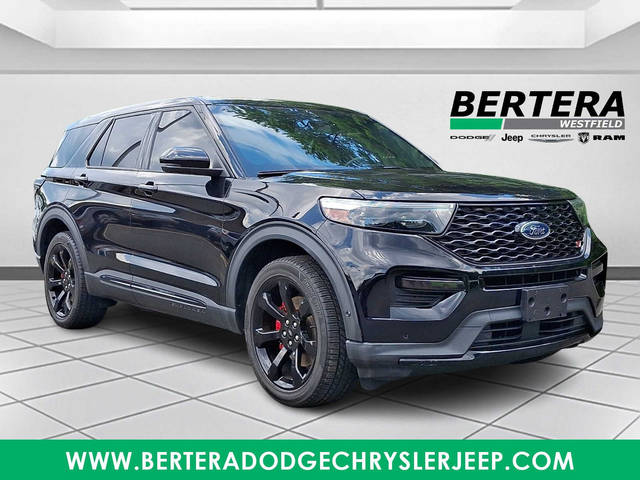 2022 Ford Explorer ST 4WD photo