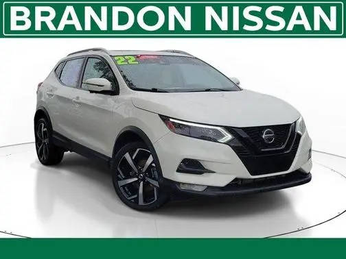2022 Nissan Rogue Sport SL FWD photo