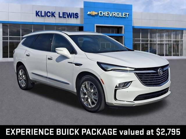 2023 Buick Enclave Essence AWD photo