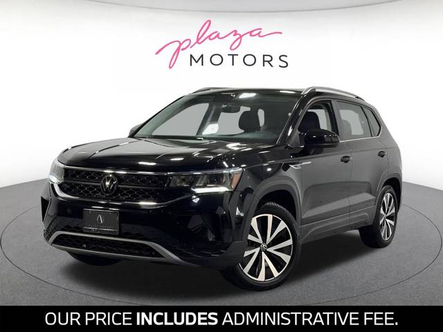 2022 Volkswagen Taos SE AWD photo