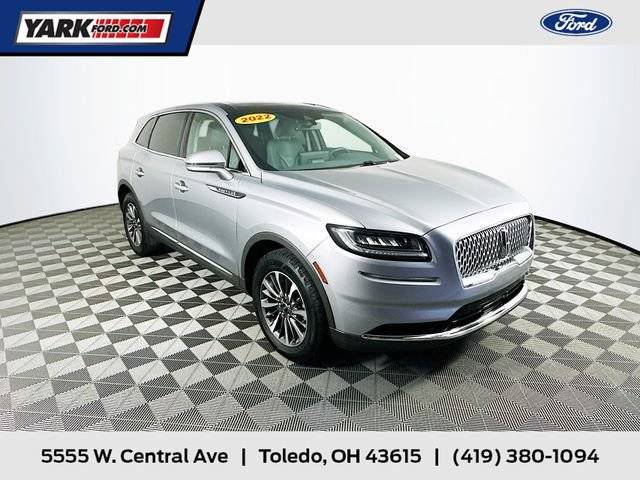 2022 Lincoln Nautilus Reserve AWD photo