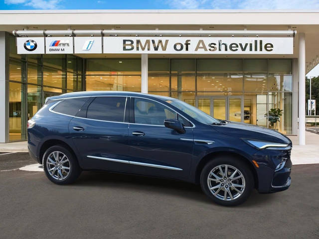 2023 Buick Enclave Essence FWD photo