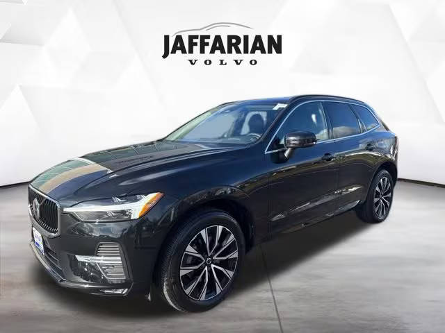 2023 Volvo XC60 Core AWD photo