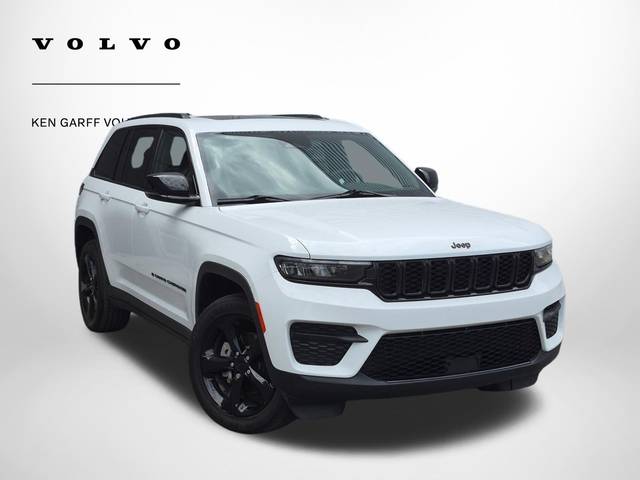 2023 Jeep Grand Cherokee Altitude 4WD photo