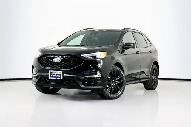 2022 Ford Edge ST-Line AWD photo