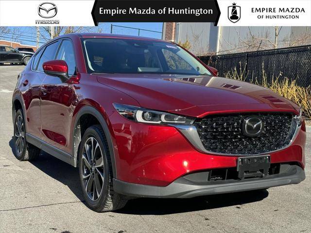 2022 Mazda CX-5 2.5 S Premium Package AWD photo