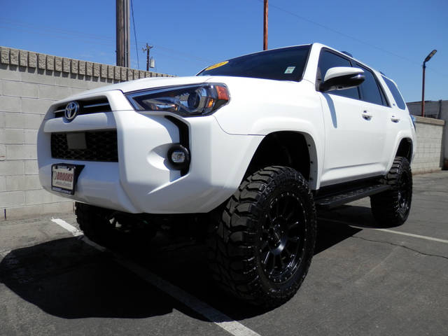 2021 Toyota 4Runner SR5 Premium 4WD photo