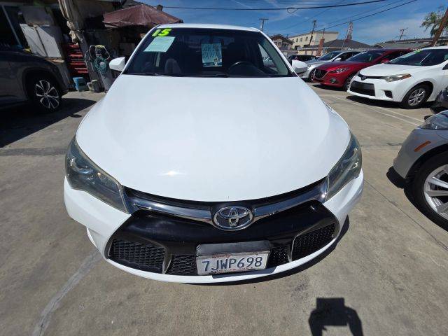 2015 Toyota Camry SE FWD photo