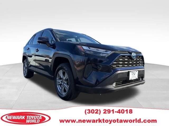 2022 Toyota RAV4 Hybrid XLE AWD photo
