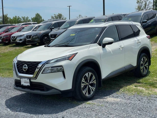 2022 Nissan Rogue SV AWD photo