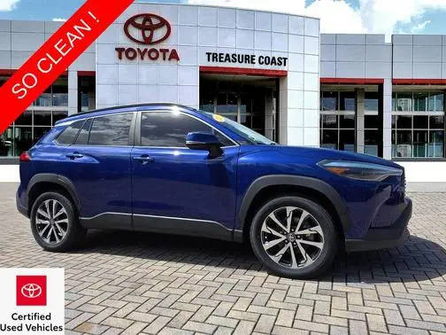 2022 Toyota Corolla Cross XLE FWD photo