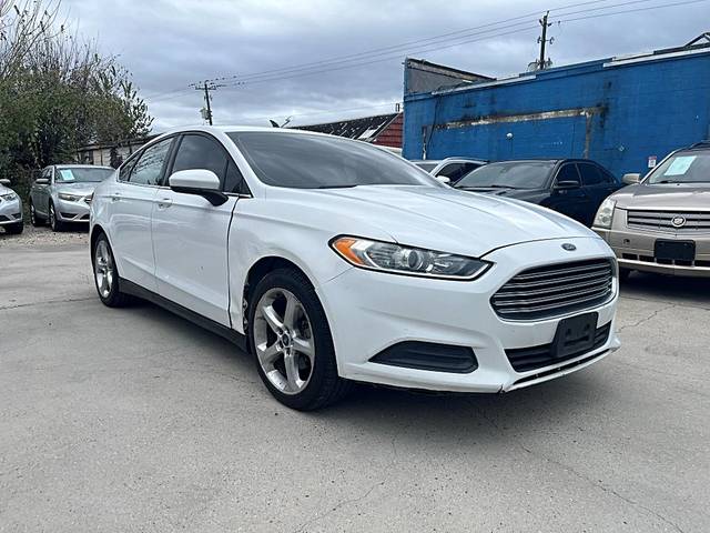 2016 Ford Fusion S FWD photo
