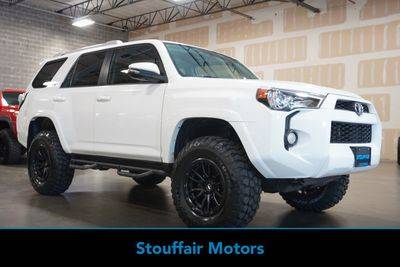 2016 Toyota 4Runner SR5 4WD photo