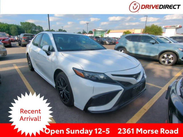 2022 Toyota Camry SE FWD photo
