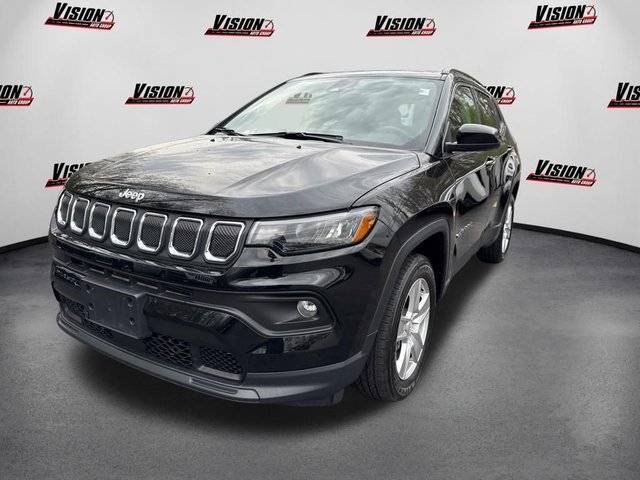 2022 Jeep Compass Latitude 4WD photo