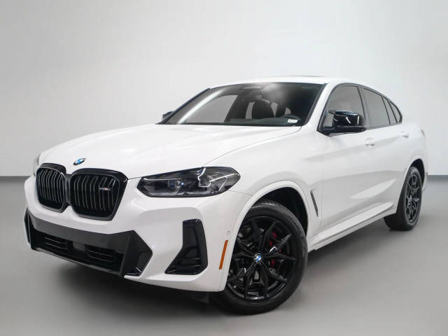 2023 BMW X4 M40i AWD photo