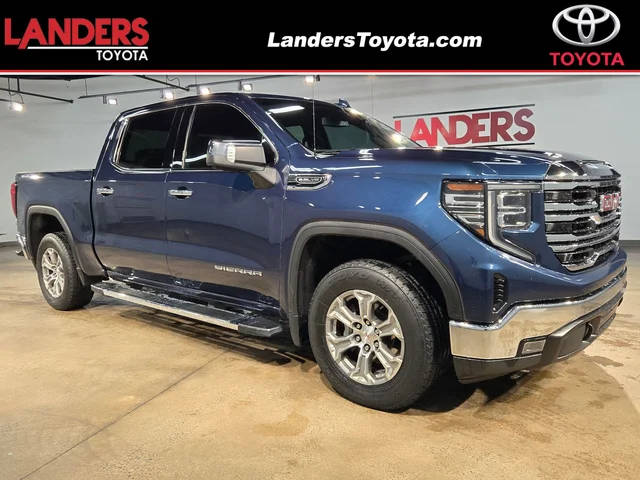 2022 GMC Sierra 1500 SLT 4WD photo