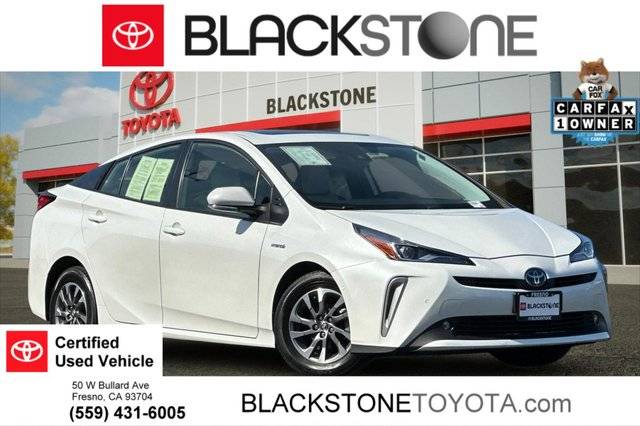 2022 Toyota Prius XLE FWD photo