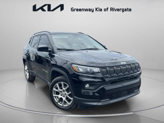 2022 Jeep Compass Latitude Lux 4WD photo
