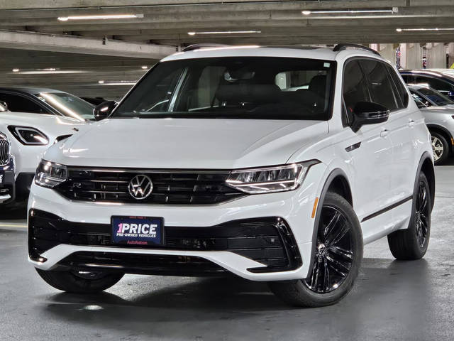 2022 Volkswagen Tiguan SE R-Line Black FWD photo