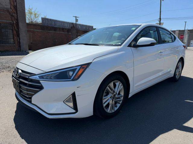 2020 Hyundai Elantra SEL FWD photo