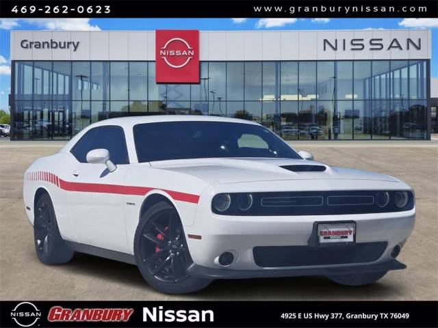 2022 Dodge Challenger R/T RWD photo