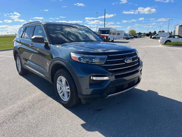 2022 Ford Explorer XLT 4WD photo