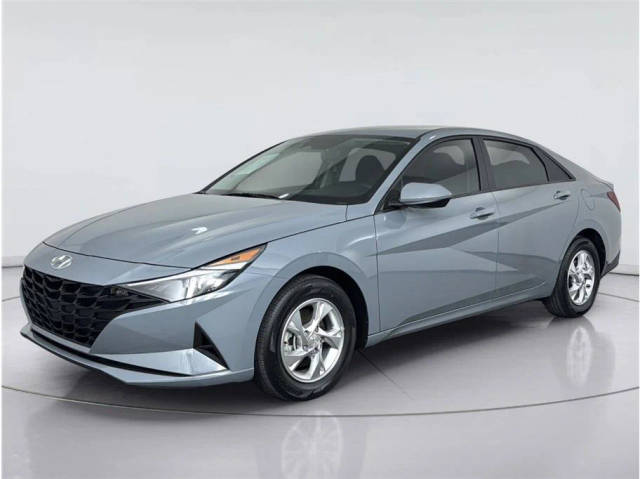 2023 Hyundai Elantra SE FWD photo