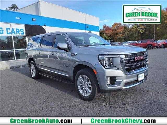 2023 GMC Yukon XL SLT 4WD photo