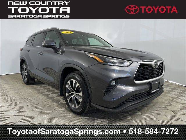 2022 Toyota Highlander XLE AWD photo