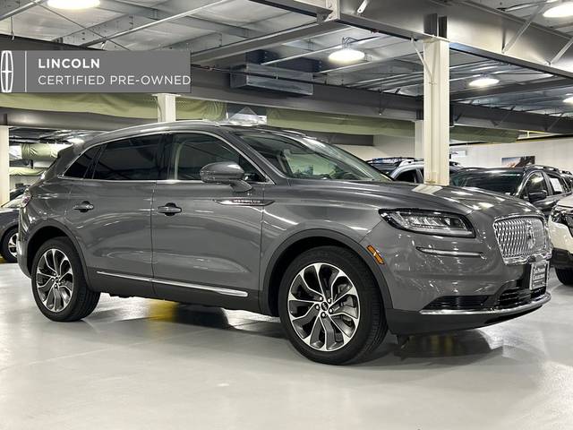 2022 Lincoln Nautilus Reserve AWD photo