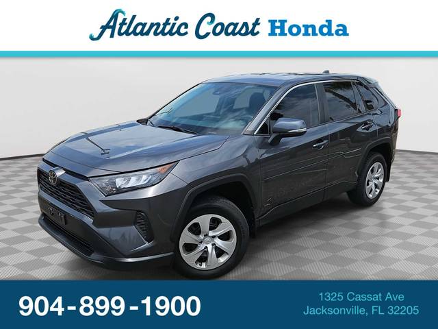 2022 Toyota RAV4 LE AWD photo