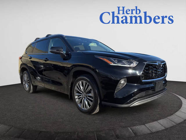 2022 Toyota Highlander Platinum AWD photo