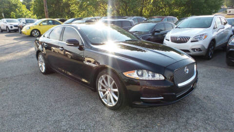 2015 Jaguar XJ  RWD photo