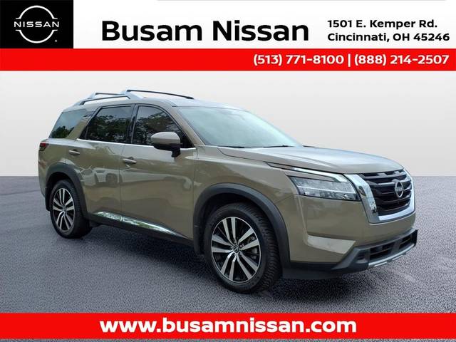 2023 Nissan Pathfinder Platinum 4WD photo