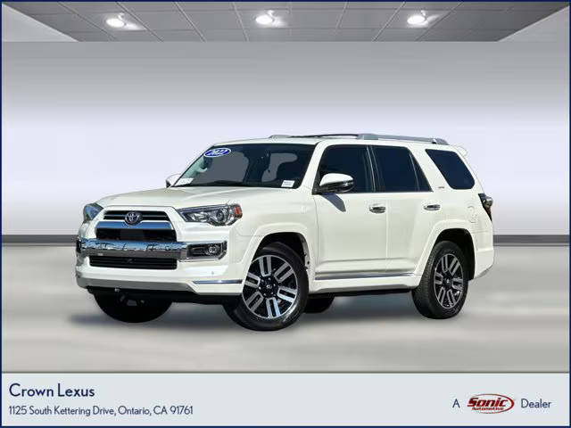 2022 Toyota 4Runner Limited RWD photo