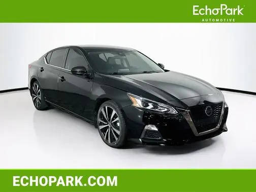 2022 Nissan Altima 2.5 SR FWD photo