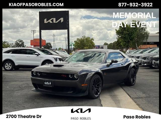 2022 Dodge Challenger R/T Scat Pack Widebody RWD photo