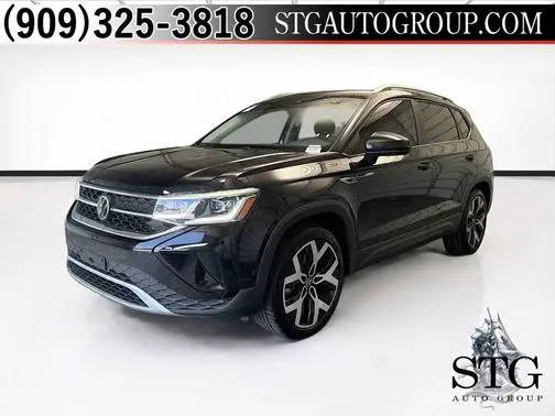 2022 Volkswagen Taos SEL AWD photo