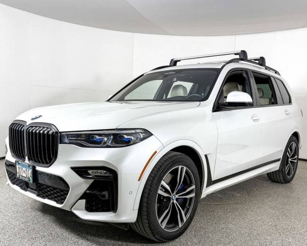 2022 BMW X7 M50i AWD photo