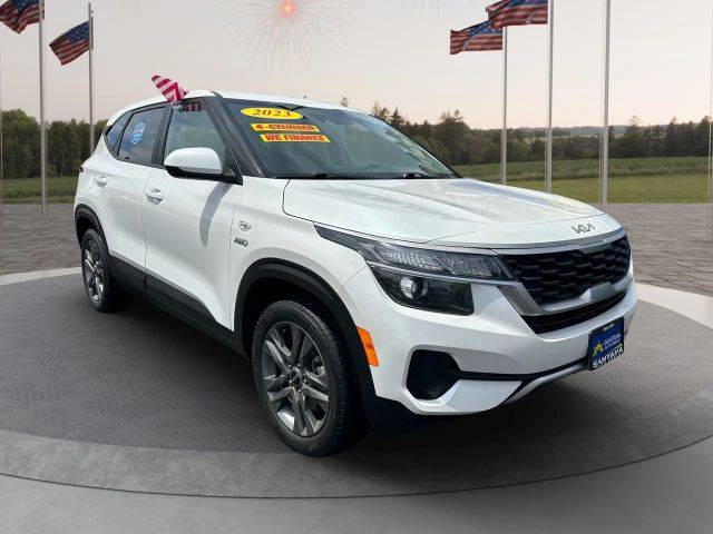 2023 Kia Seltos LX AWD photo