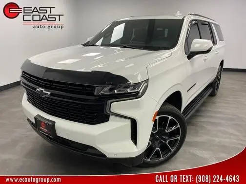 2023 Chevrolet Suburban RST 4WD photo