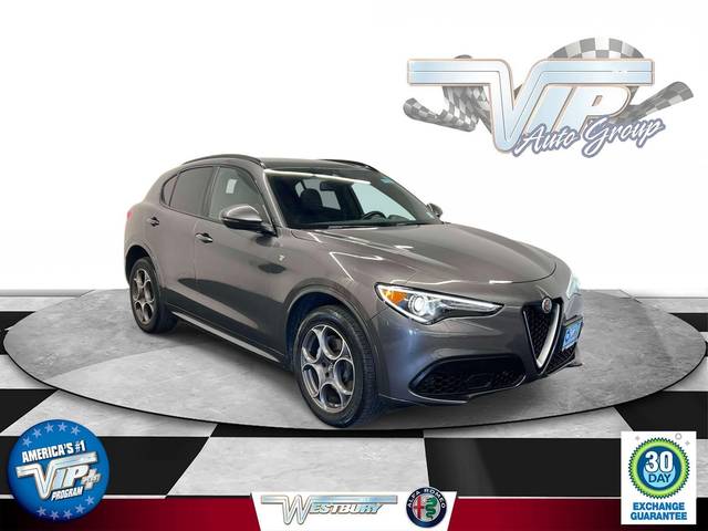 2023 Alfa Romeo Stelvio Ti AWD photo