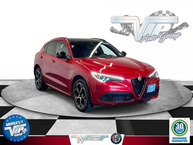 2023 Alfa Romeo Stelvio Veloce AWD photo