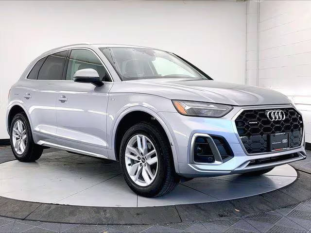 2022 Audi Q5 S line Premium AWD photo